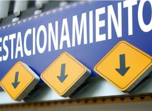 Cartel-Estacionamiento-300x220